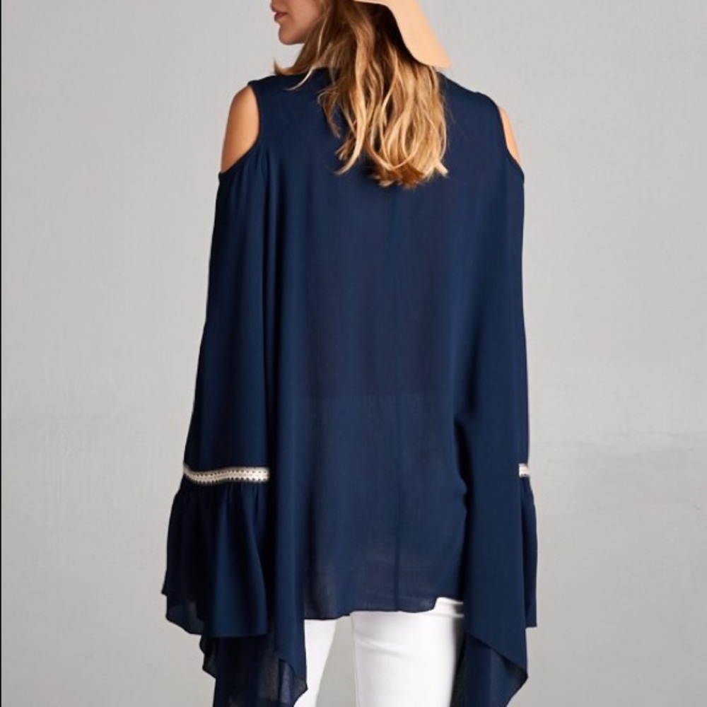 5🌟Gorgeous Boho Bell Sleeve Tunic - Picture 7 of 7